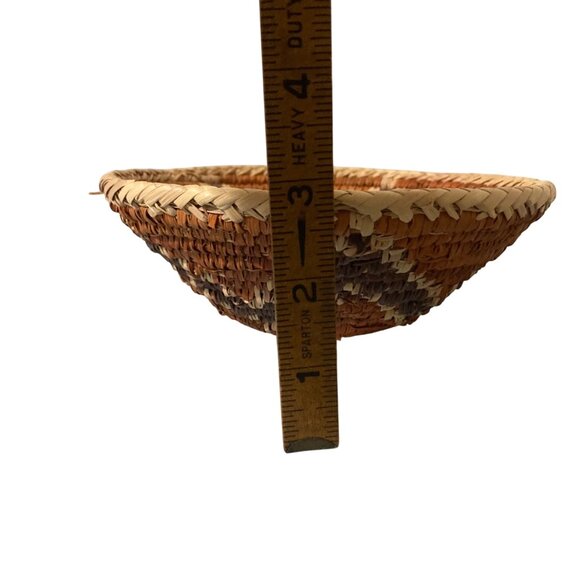 Vintage Small Hand Woven Star Coil Basket Bowl Round Natural Grass - Picture 6 of 7